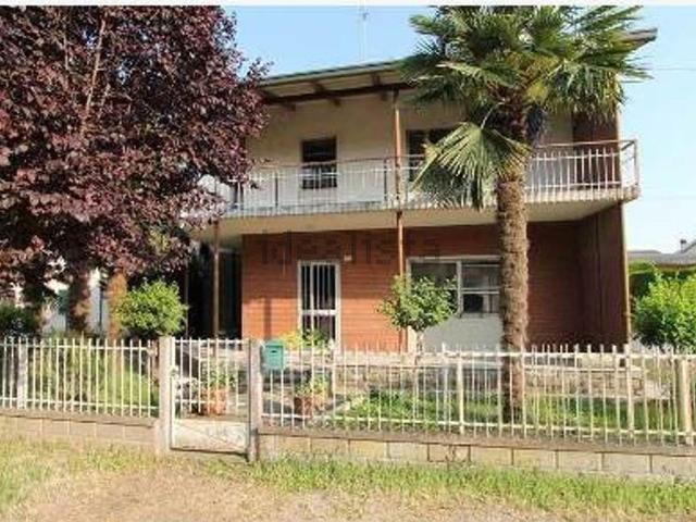Villetta indipendente in vendita di 171 m² in Via Martiri della Libertà, 5