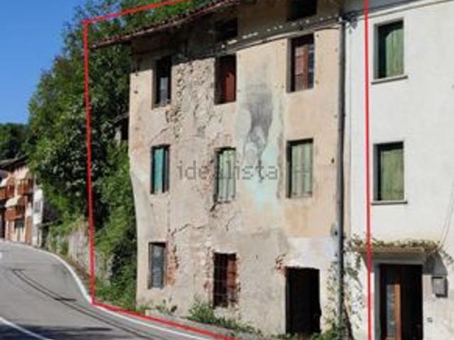 Villetta indipendente in vendita di 171 m² in Piazza Libertà