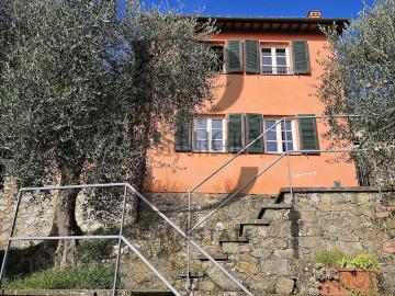 Villetta indipendente in vendita di 172 m² in Via Case Alte