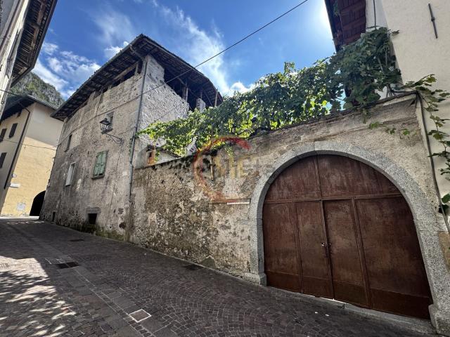 Villetta indipendente in vendita di 172 m² in Via Guglielmo Marconi, 17