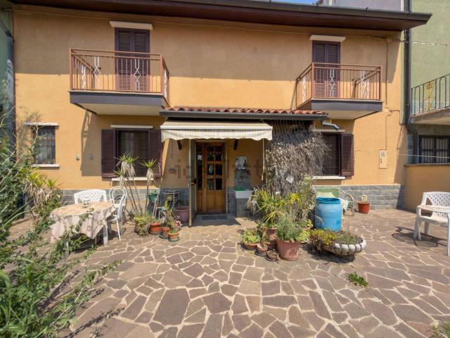 Villetta indipendente in vendita di 172 m² in Via III Case, 8