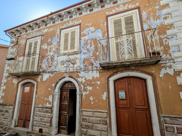 Villetta indipendente in vendita di 172 m² in Corso Giuseppe Garibaldi, 14