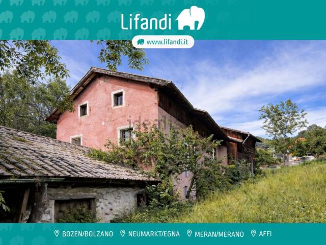 Villetta indipendente in vendita di 1732 m²