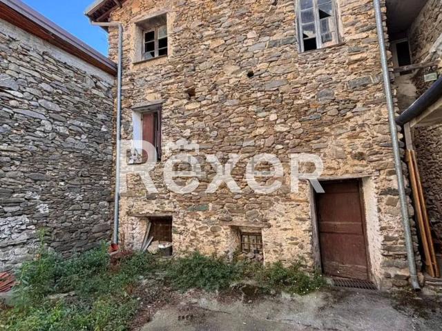 Villetta indipendente in vendita di 173 m² in Via Giulio Cesare