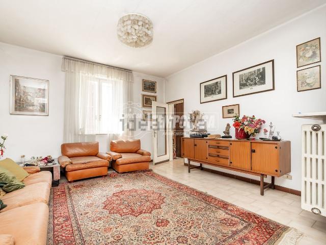 Villetta indipendente in vendita di 173 m² in Via Libertà, 25