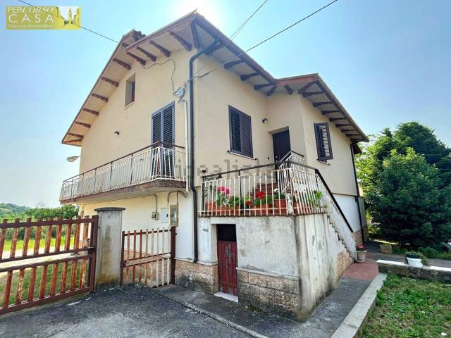 Villetta indipendente in vendita di 173 m² in Via Margherita