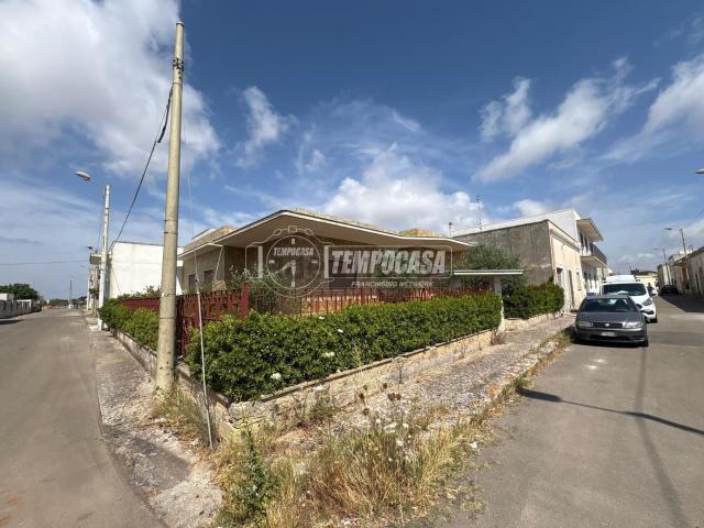 Villetta indipendente in vendita di 173 m² in Via Stazione, 18