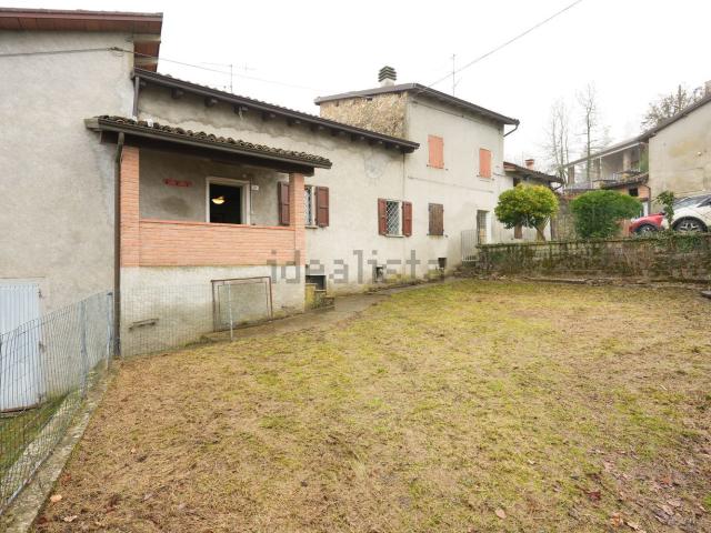 Villetta indipendente in vendita di 173 m² in Via Roncaglio, 29