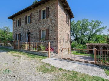 Villetta indipendente in vendita di 173 m² in Via Rampugnano, 7