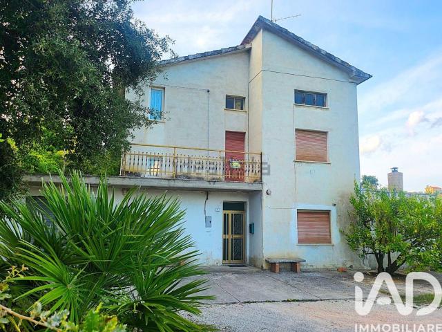 Villetta indipendente in vendita di 173 m² in Contrada San Pietro, 6
