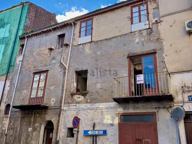 Villetta indipendente in vendita di 174 m² in Via Camillo Benso Conte di Cavour, 94