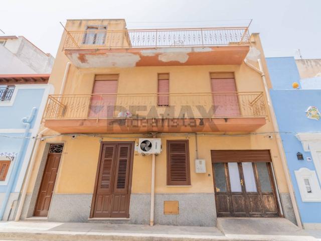 Villetta indipendente in vendita di 174 m² in Via G. Matteotti, 204