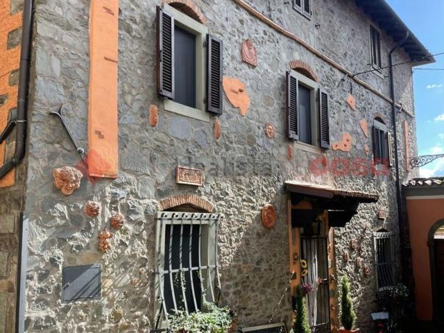 Villetta indipendente in vendita di 174 m² in Via Guglielmo Marconi, 14