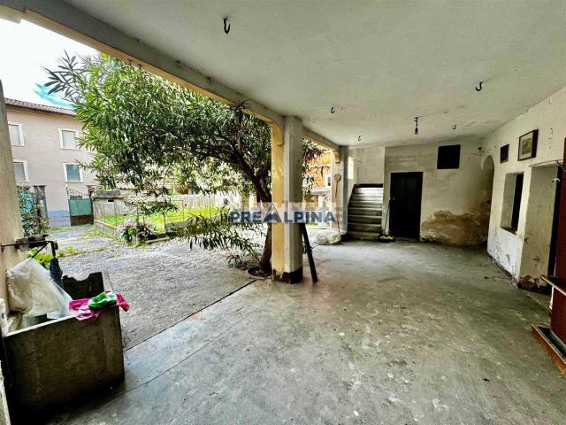 Villetta indipendente in vendita di 174 m² in Via Trento, 12