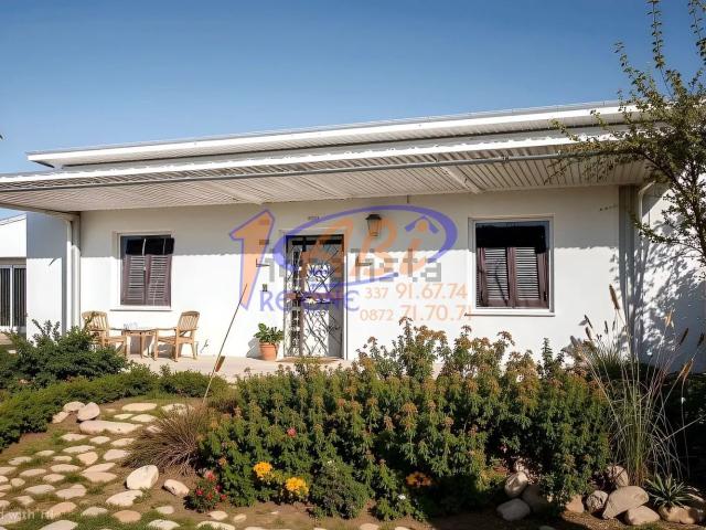 Villetta indipendente in vendita di 174 m² in Contrada Fonte Santa Maria, 10