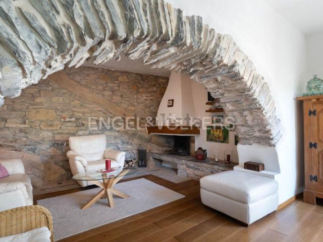 Villetta indipendente in vendita di 175 m² in Via Canneto