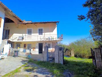 Villetta indipendente in vendita di 175 m² in Via Casale Agabio