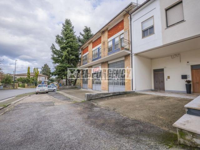 Villetta indipendente in vendita di 175 m² in Via Castellano