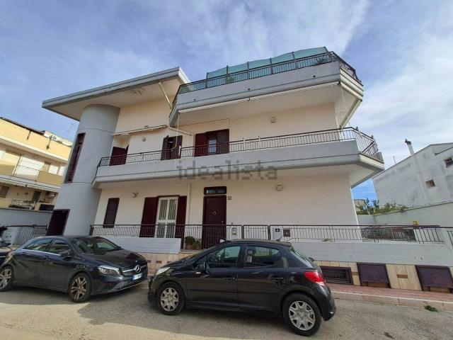 Villetta indipendente in vendita di 175 m² in Via Cutrone, 2