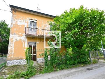 Villetta indipendente in vendita di 175 m² in Via A. Zoli, 27