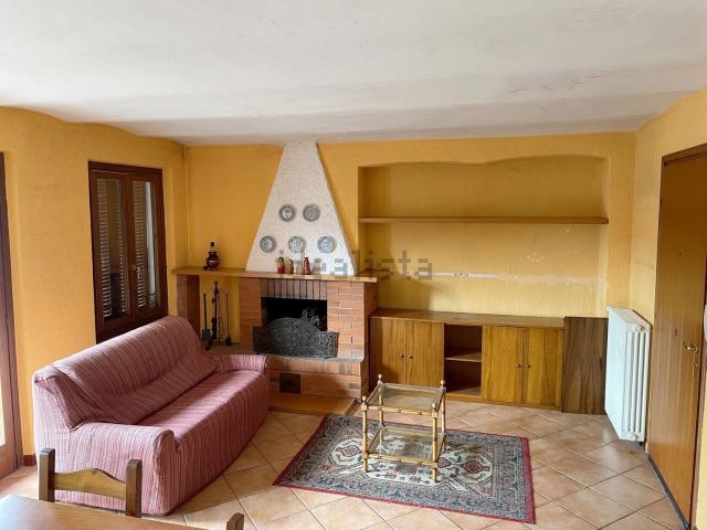 Villetta indipendente in vendita di 175 m² in Via B. Sella, 282