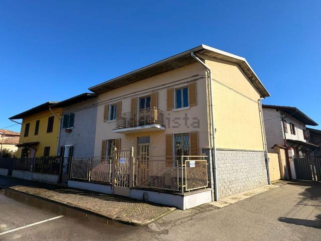 Villetta indipendente in vendita di 175 m² in Via Dorno, 51