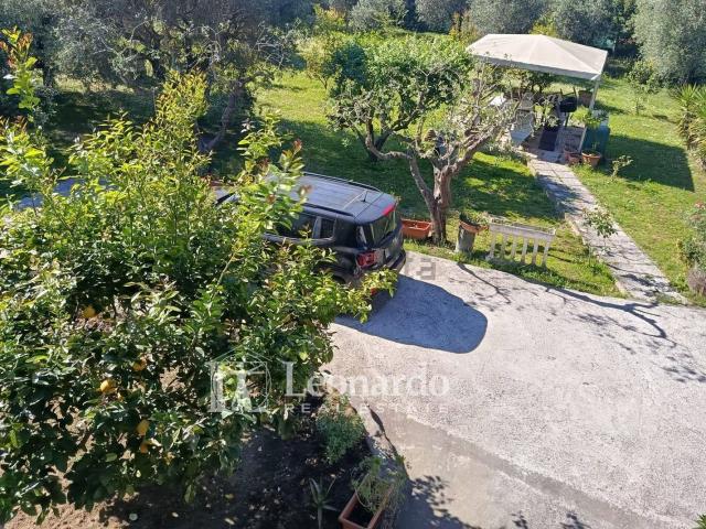 Villetta indipendente in vendita di 175 m² in Via delle Mimose, 1