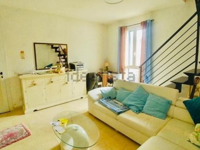 Villetta indipendente in vendita di 175 m² in Via Dino Compagni