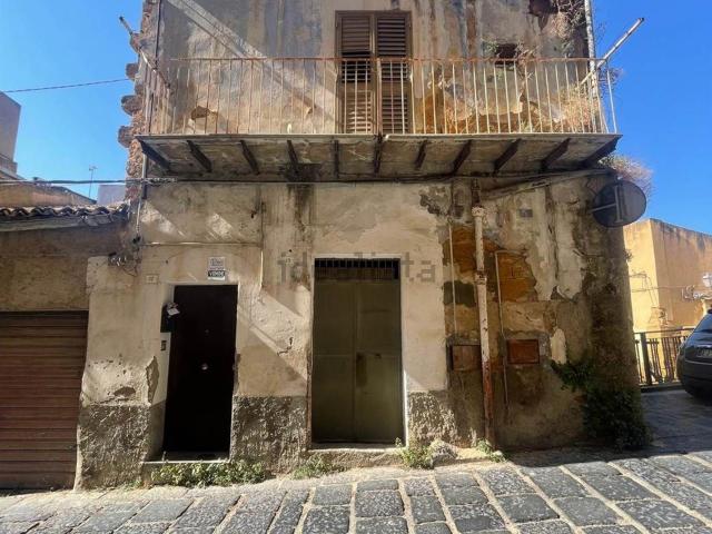 Villetta indipendente in vendita di 175 m² in Via Orfane