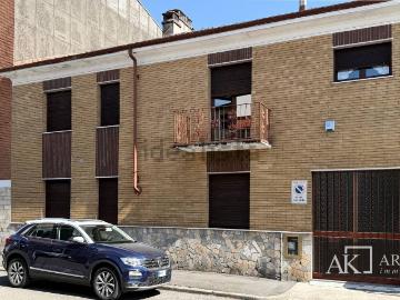 Villetta indipendente in vendita di 175 m² in Via Paolucci de Calboli, 11