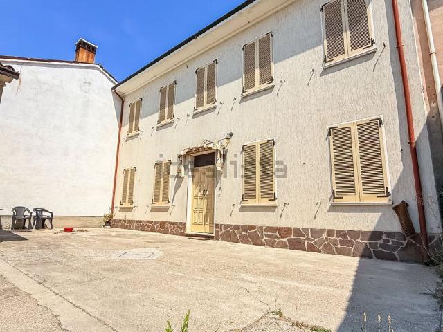 Villetta indipendente in vendita di 175 m² in Via Roma