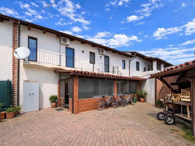 Villetta indipendente in vendita di 175 m² in Via Ronsecco