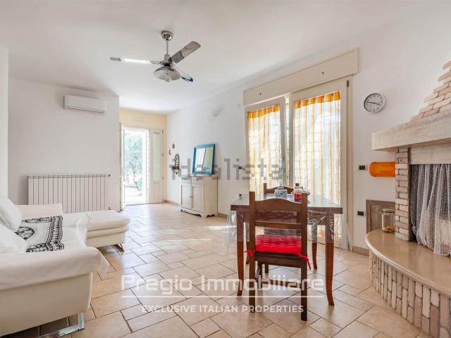 Villetta indipendente in vendita di 175 m² in Via Tamigi
