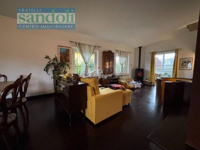 Villetta indipendente in vendita di 175 m² in Corso Novara