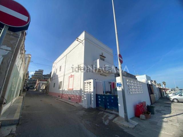 Villetta indipendente in vendita di 175 m² in Lungomare IX Maggio, 102
