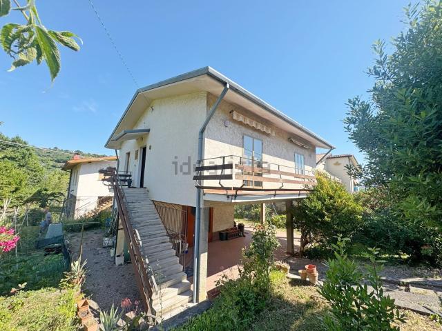 Villetta indipendente in vendita di 176 m² in Via di Crevatini, 16