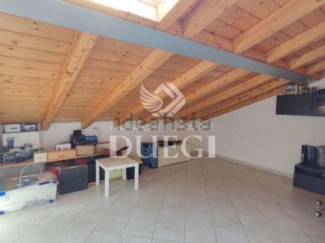 Villetta indipendente in vendita di 176 m² in Via Durazzo, 7