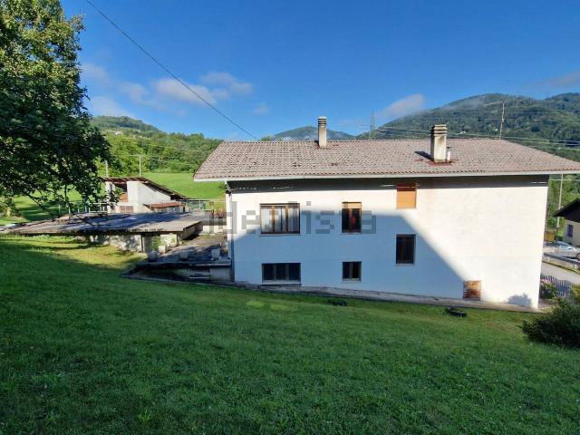 Villetta indipendente in vendita di 176 m² in Via Sant&apos Antonio Tortal, 107