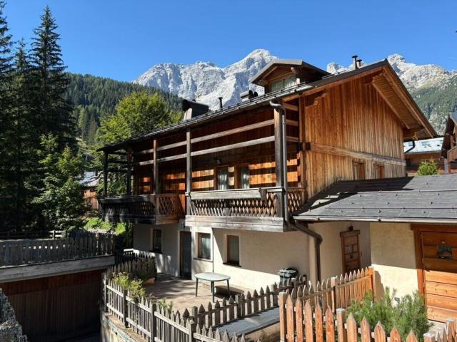 Villetta indipendente in vendita di 176 m² in Via Tabaro, 3