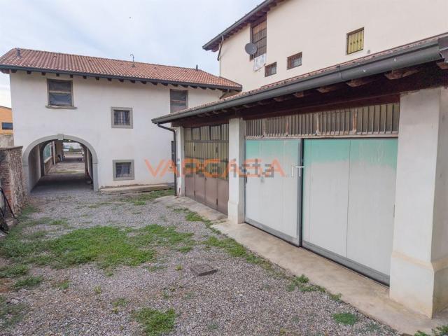 Villetta indipendente in vendita di 176 m² in Via Umberto I, 40