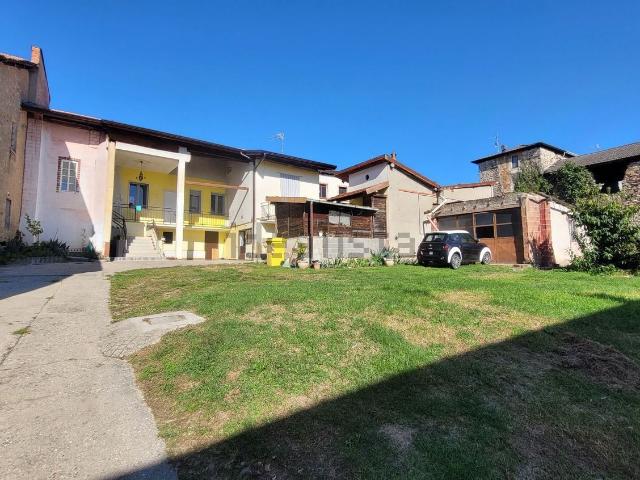 Villetta indipendente in vendita di 176 m² in Via XXV Aprile, 20