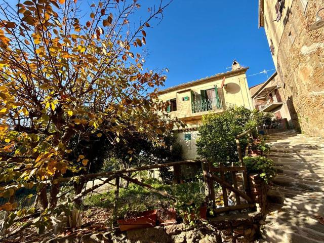 Villetta indipendente in vendita di 176 m² in Vicolo della Pergola, 9