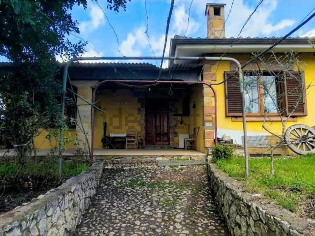 Villetta indipendente in vendita di 176 m² in Località perdas