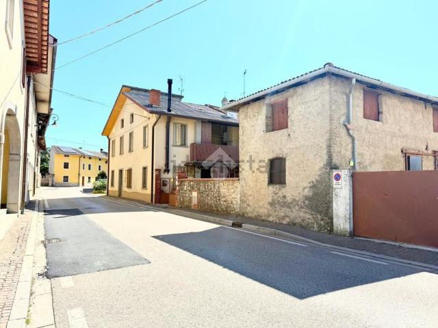 Villetta indipendente in vendita di 177 m² in Via 3 Novembre, 19