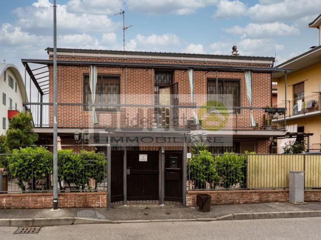 Villetta indipendente in vendita di 177 m² in Via Giuseppe Giusti