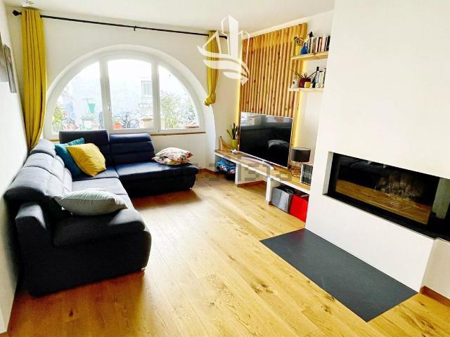 Villetta indipendente in vendita di 177 m² in Via della Mendola