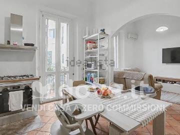 Villetta indipendente in vendita di 177 m² in Via Niccolò da Uzzano, 83