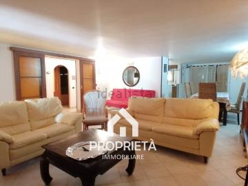 Villetta indipendente in vendita di 178 m² in Via Anita Garibaldi, 101