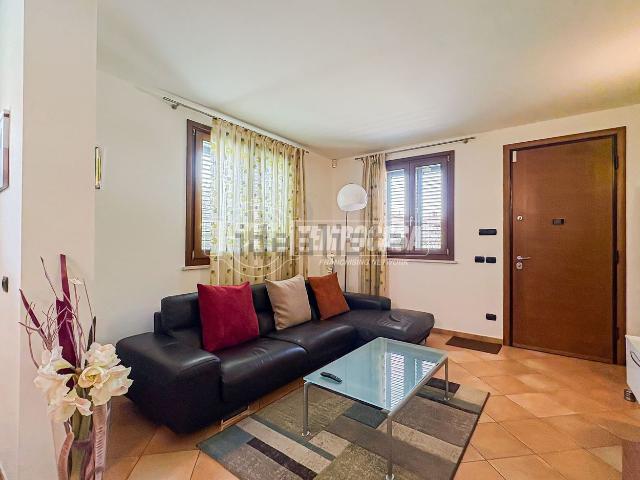 Villetta indipendente in vendita di 178 m² in Via Marco Biagi, 8