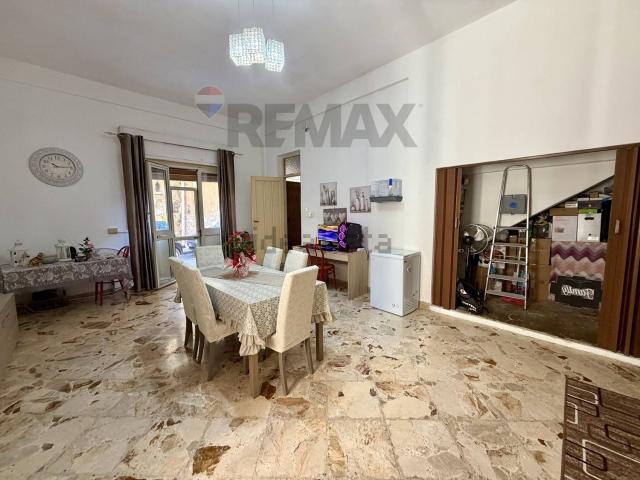 Villetta indipendente in vendita di 178 m² in Via Messina, 7